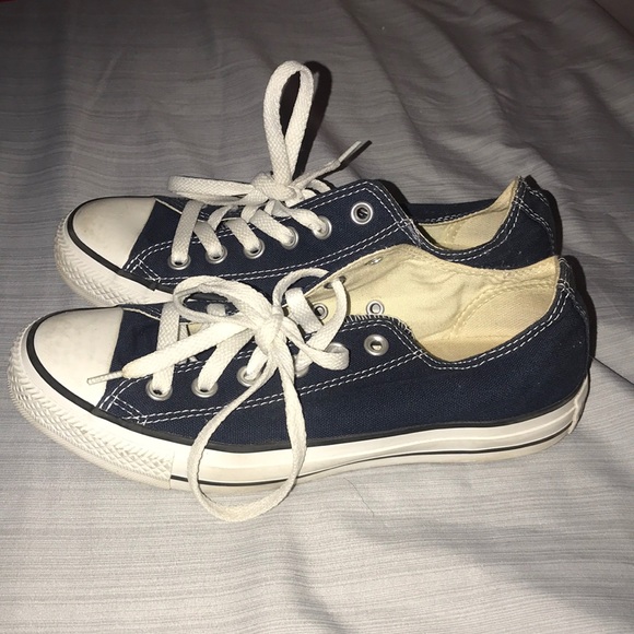 Blue converse - Picture 3 of 4